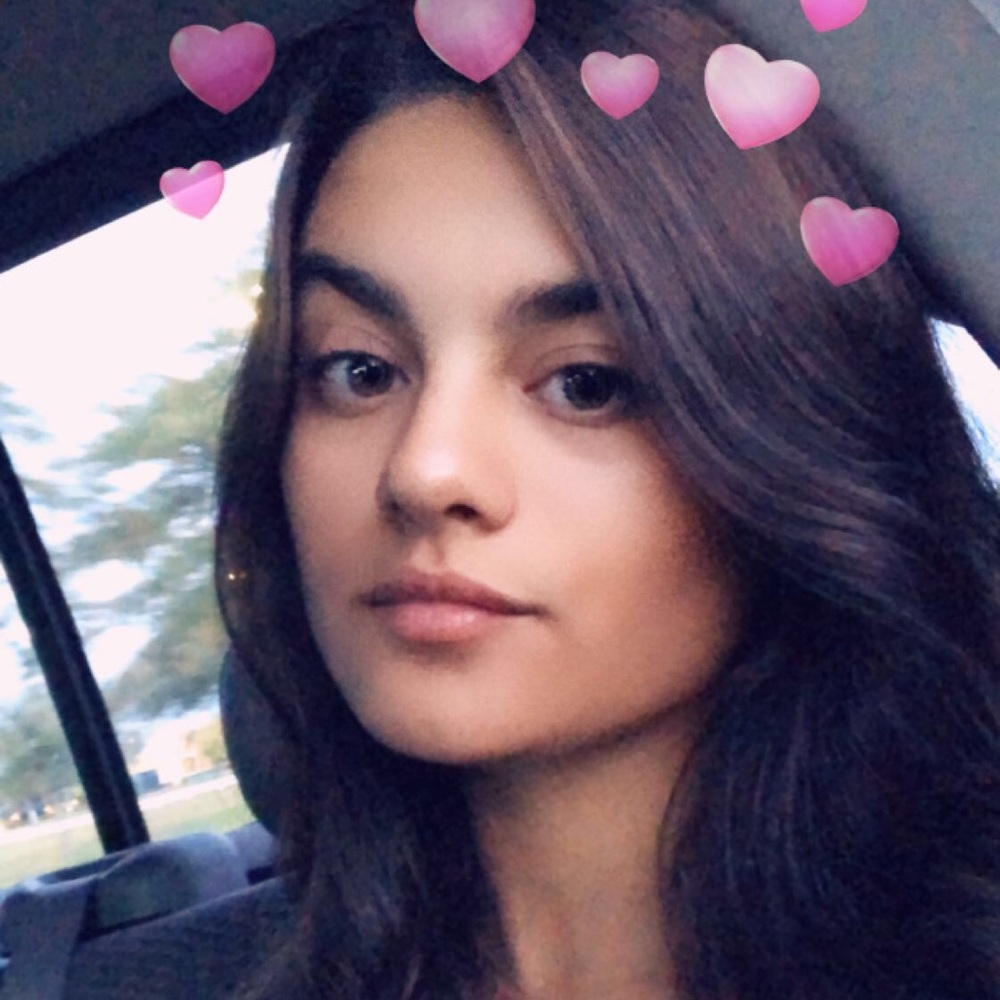 Meet your Posher, Lexi